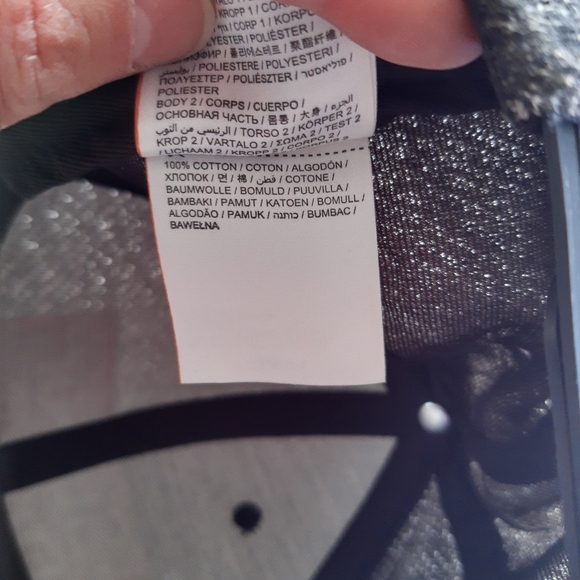 Hat - Picture 2 of 9